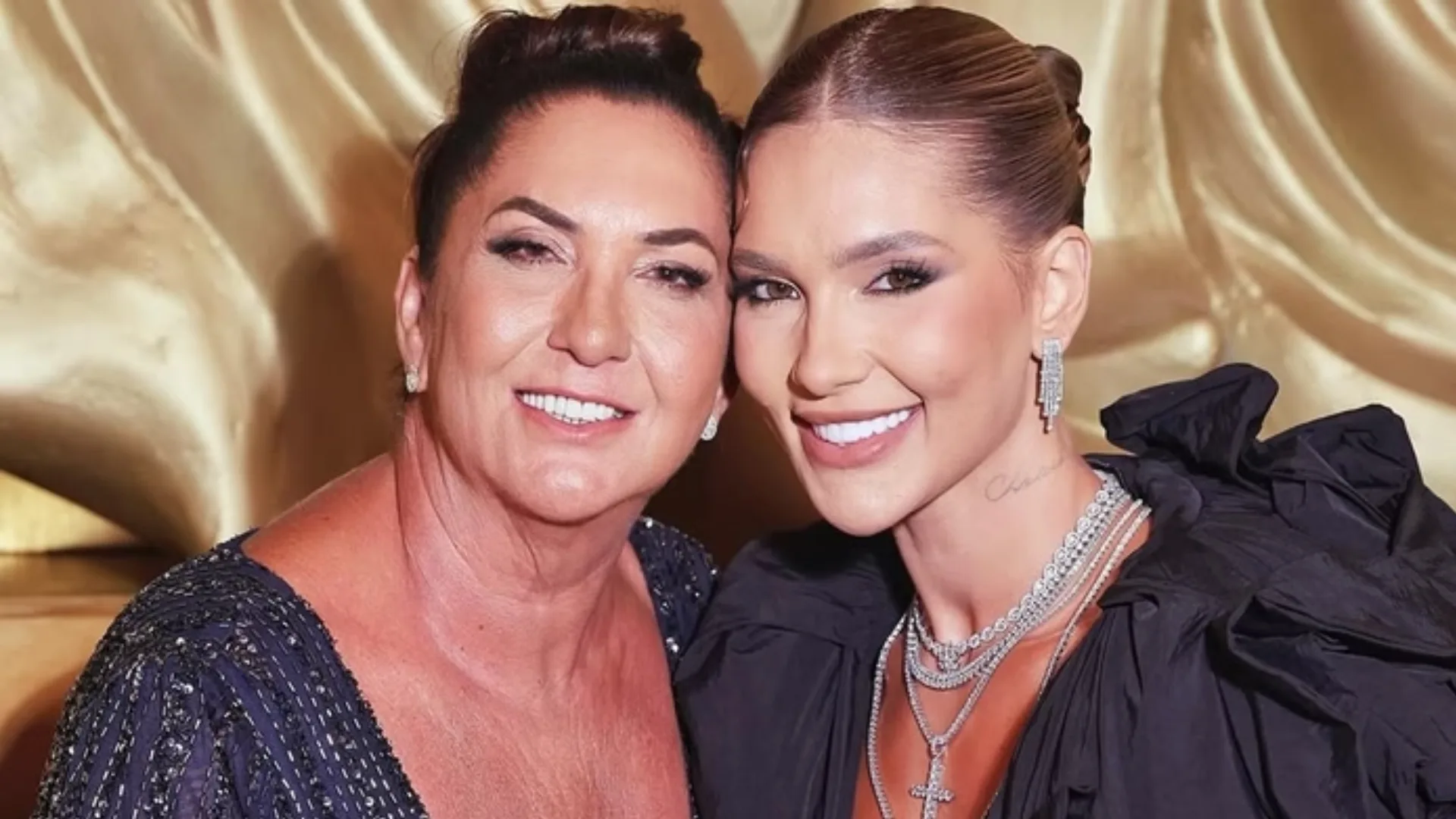 Mãe de Virginia posta foto com mãe de Vini Jr e agita as redes