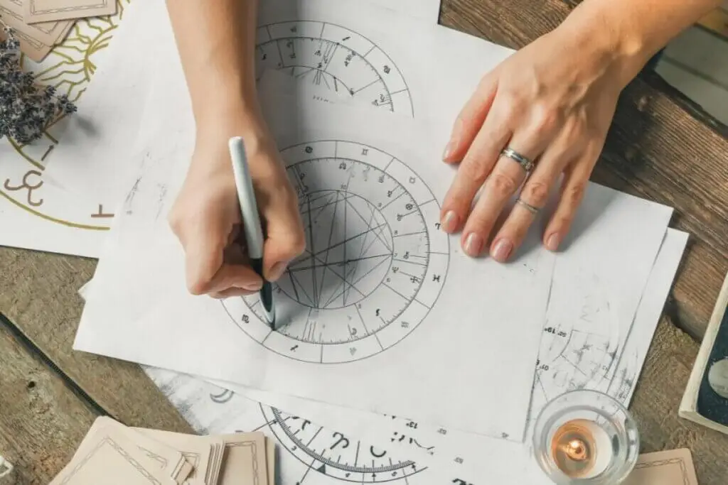 4 simpatias juninas para atrair amor e fortalecer os relacionamentos