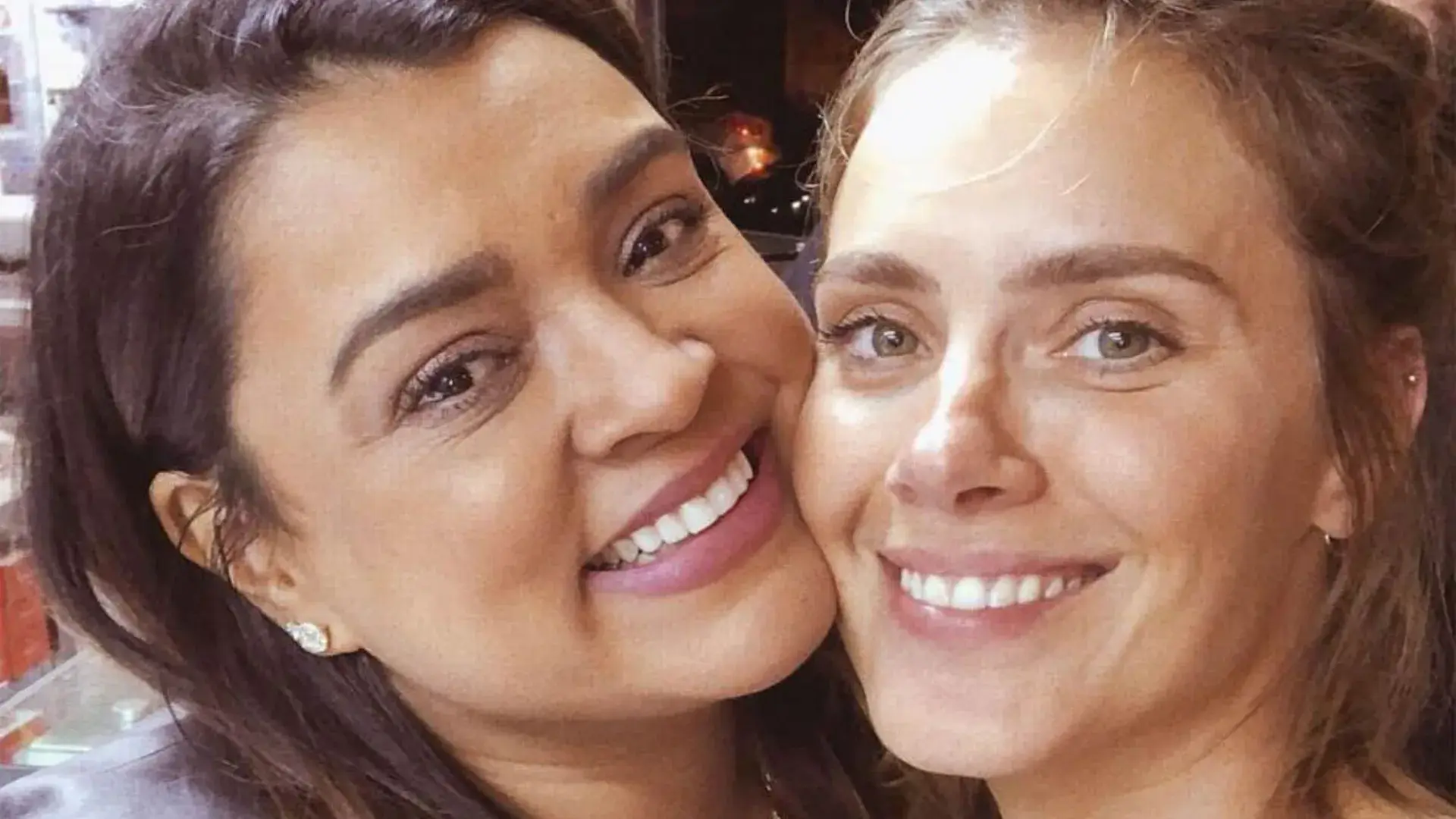 Velório de Preta Gil: Carolina Dieckmmann se despede da cantora