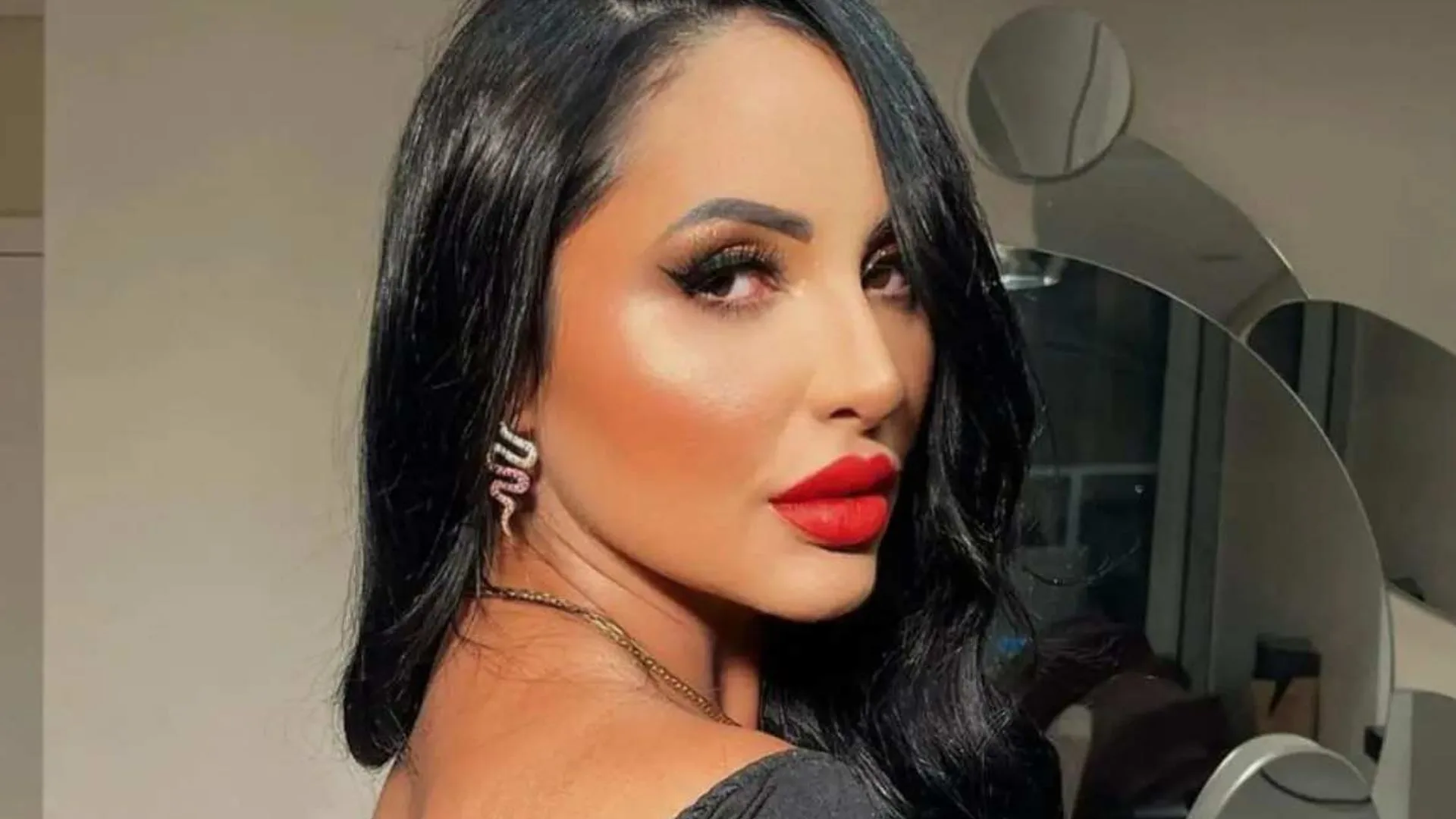 Daniele Bezerra se pronuncia sobre prisão de Oruam