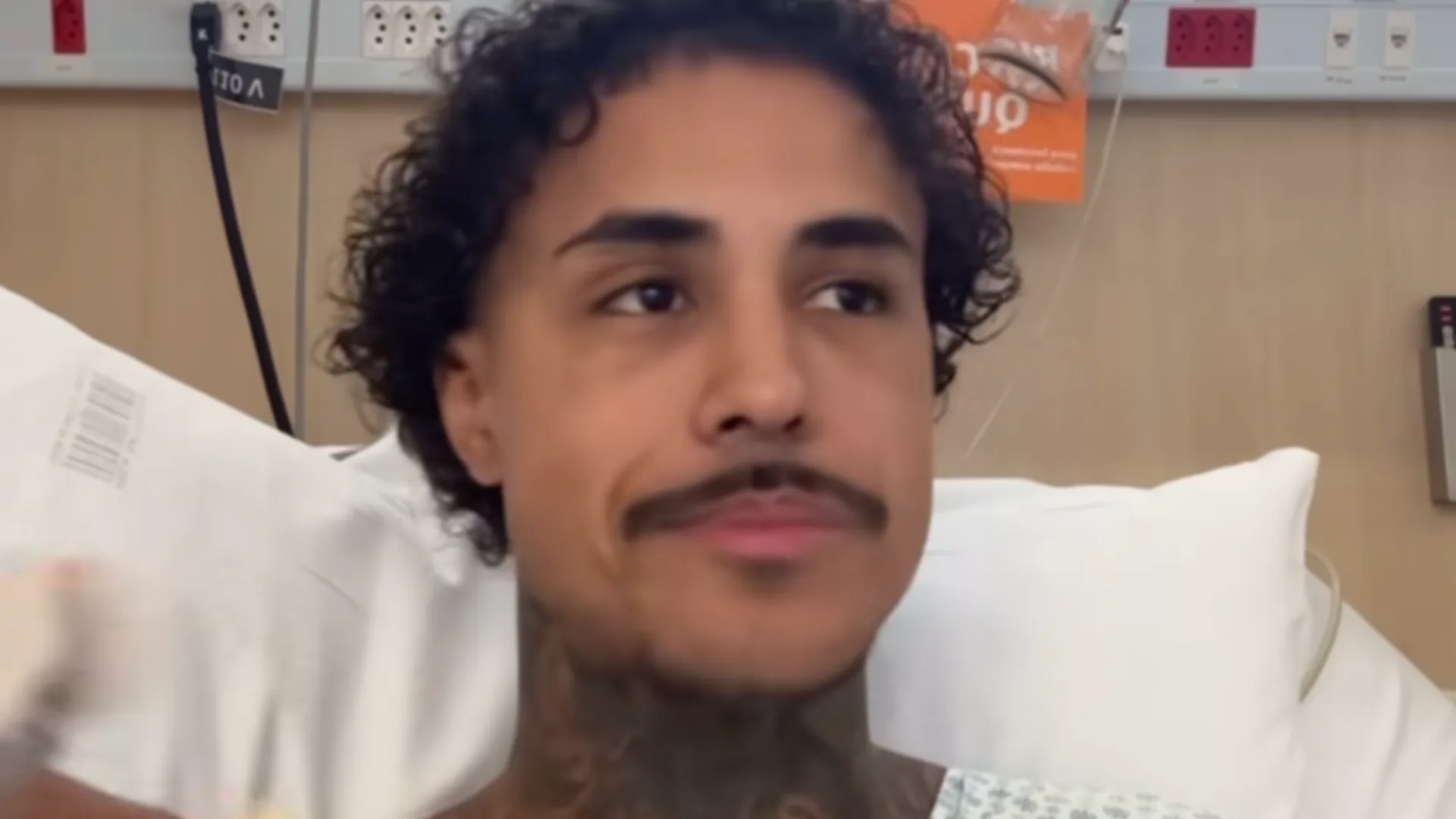 MC Livinho sofre acidente de trânsito e é internado na UTI com pulmão perfurado