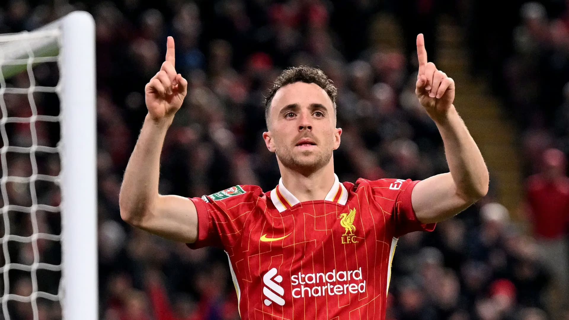 Atacante do Liverpool morre em acidente de carro na Espanha