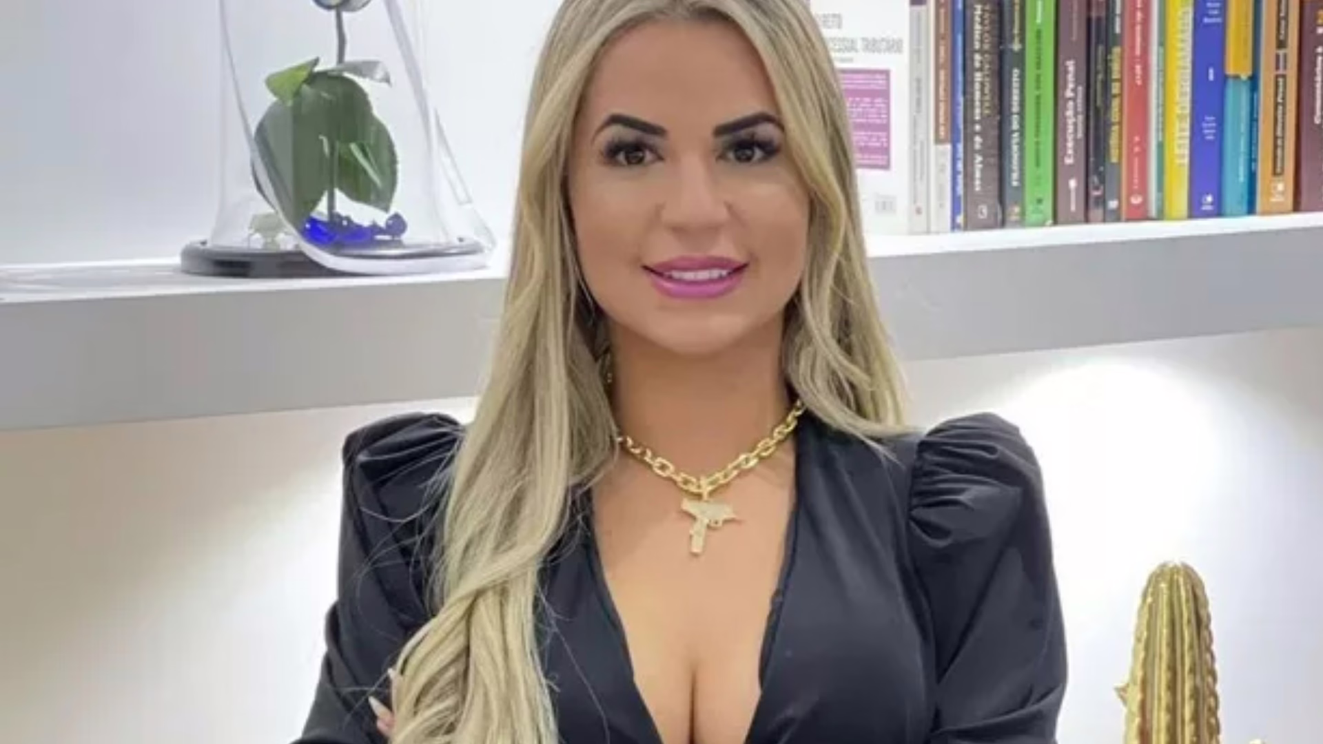 Deolane toma soro e deixa seguidores em suspense