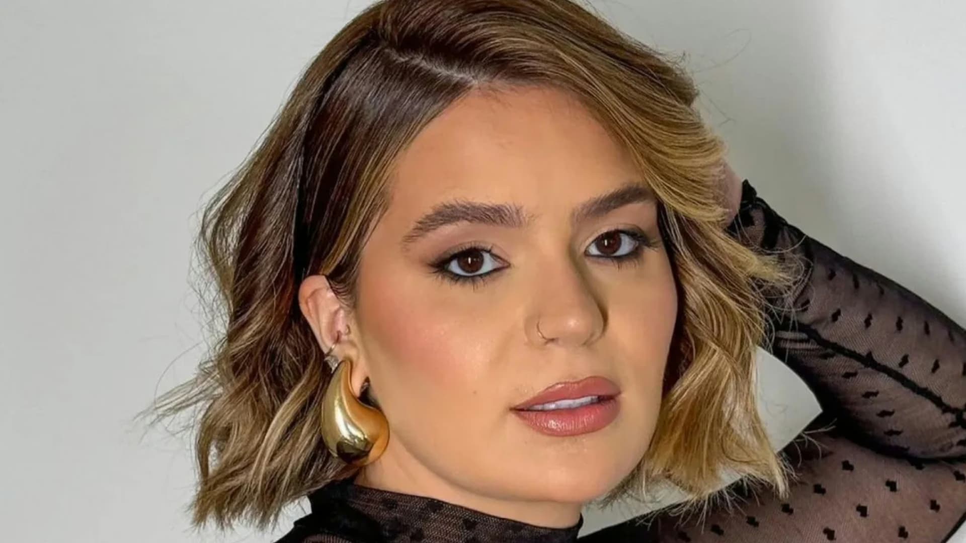 Viih Tube registra momento divertido da filha com os amigos