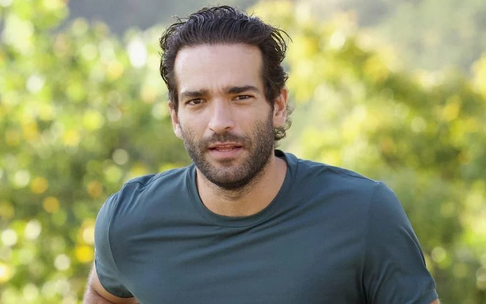 Ator de ‘Vale Tudo’ topa transformação radical para cena emocionante