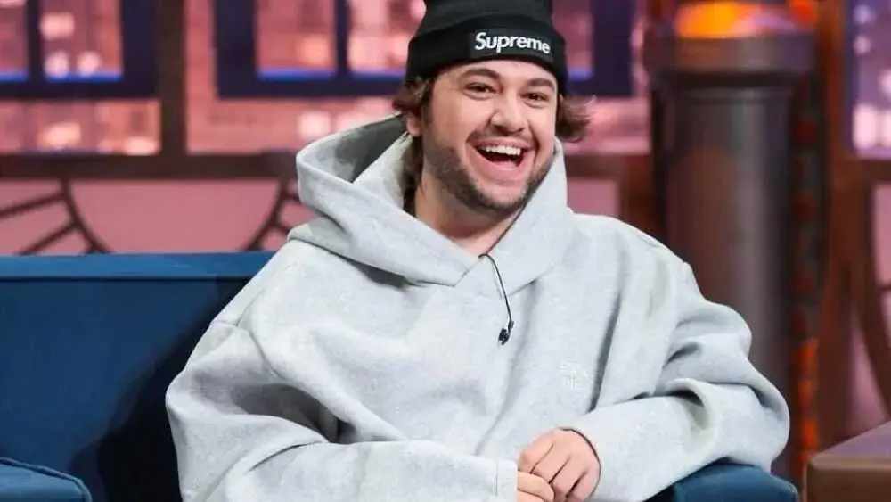 Seguidores reagem a aparição surpreendente em vídeo de Brino