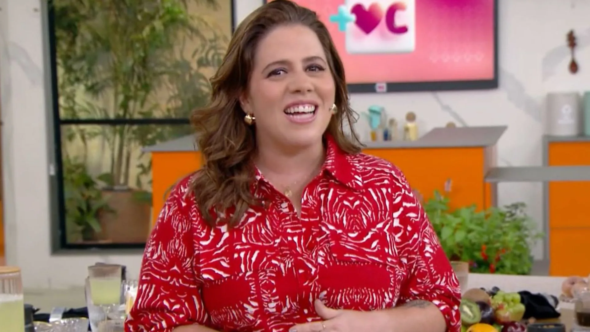 Tati Machado viaja e se desespera ao esquecer carro no estacionamento