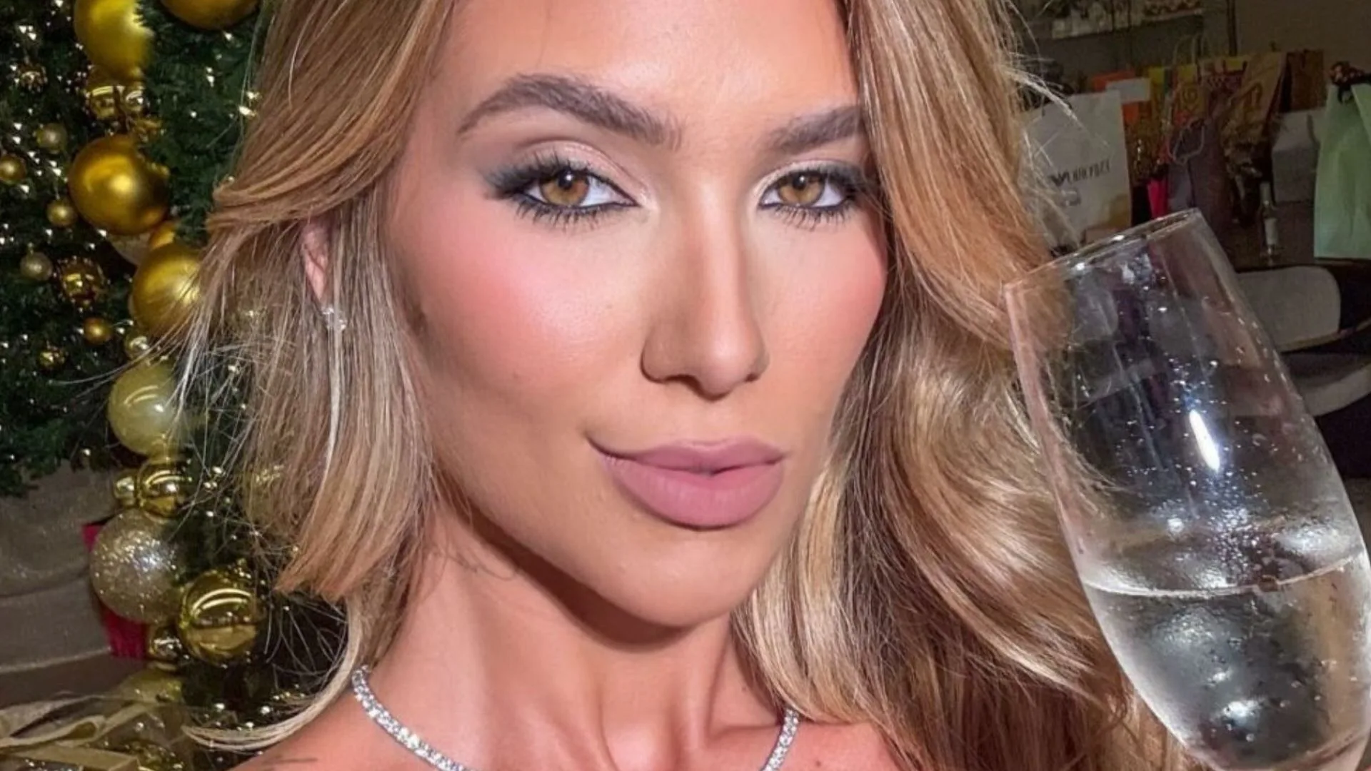 Virginia fala sobre ligação para Neymar durante a madrugada