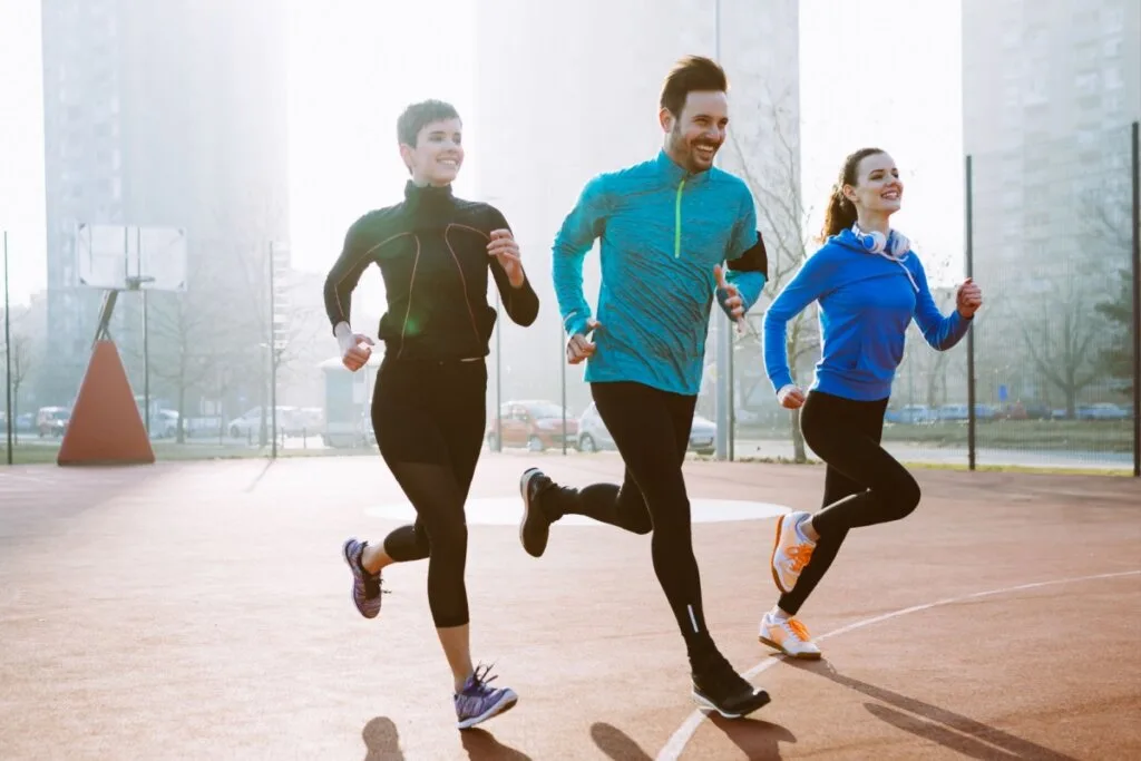 4 benefícios da corrida no bem-estar físico e mental