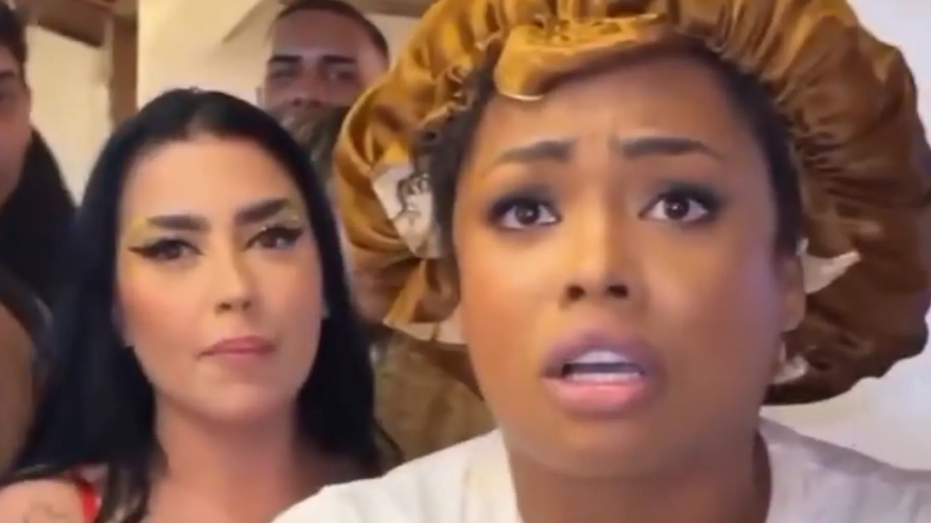 Mirella e Belle Daltro discutem feio no Rancho e Carlinhos intervém