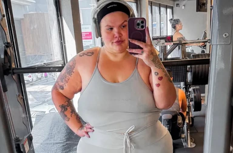 Thais Carla exibe corpo real após bariátrica e surpreende seguidores