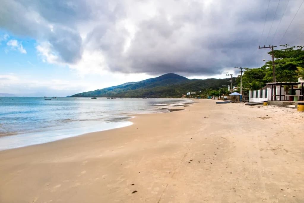 Atividades e praias imperdíveis para conhecer em Bombinhas