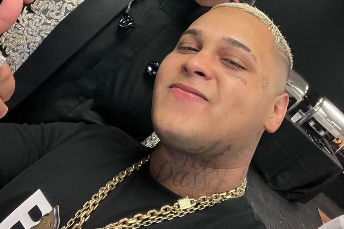 MC Ryan abre o jogo e explica apego ao carro antigo