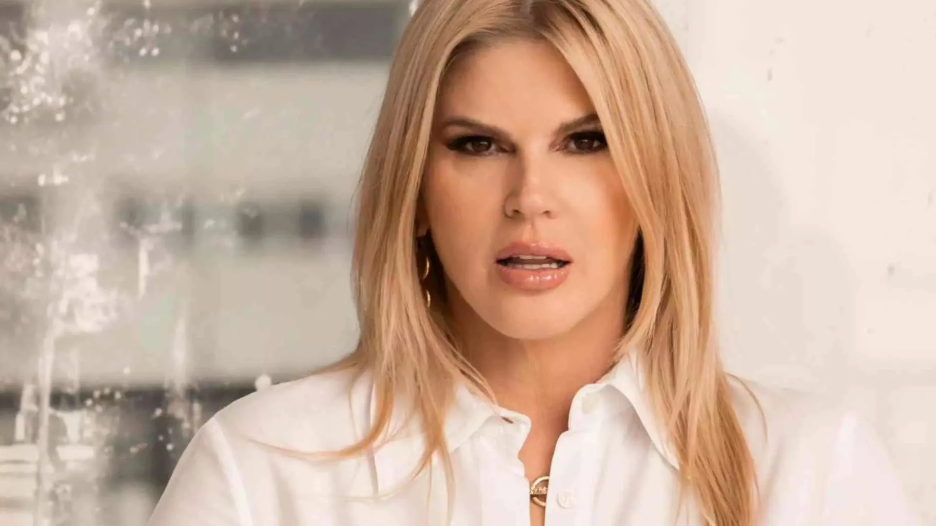 Val Marchiori deixa hospital após retirada de tumor e desabafa