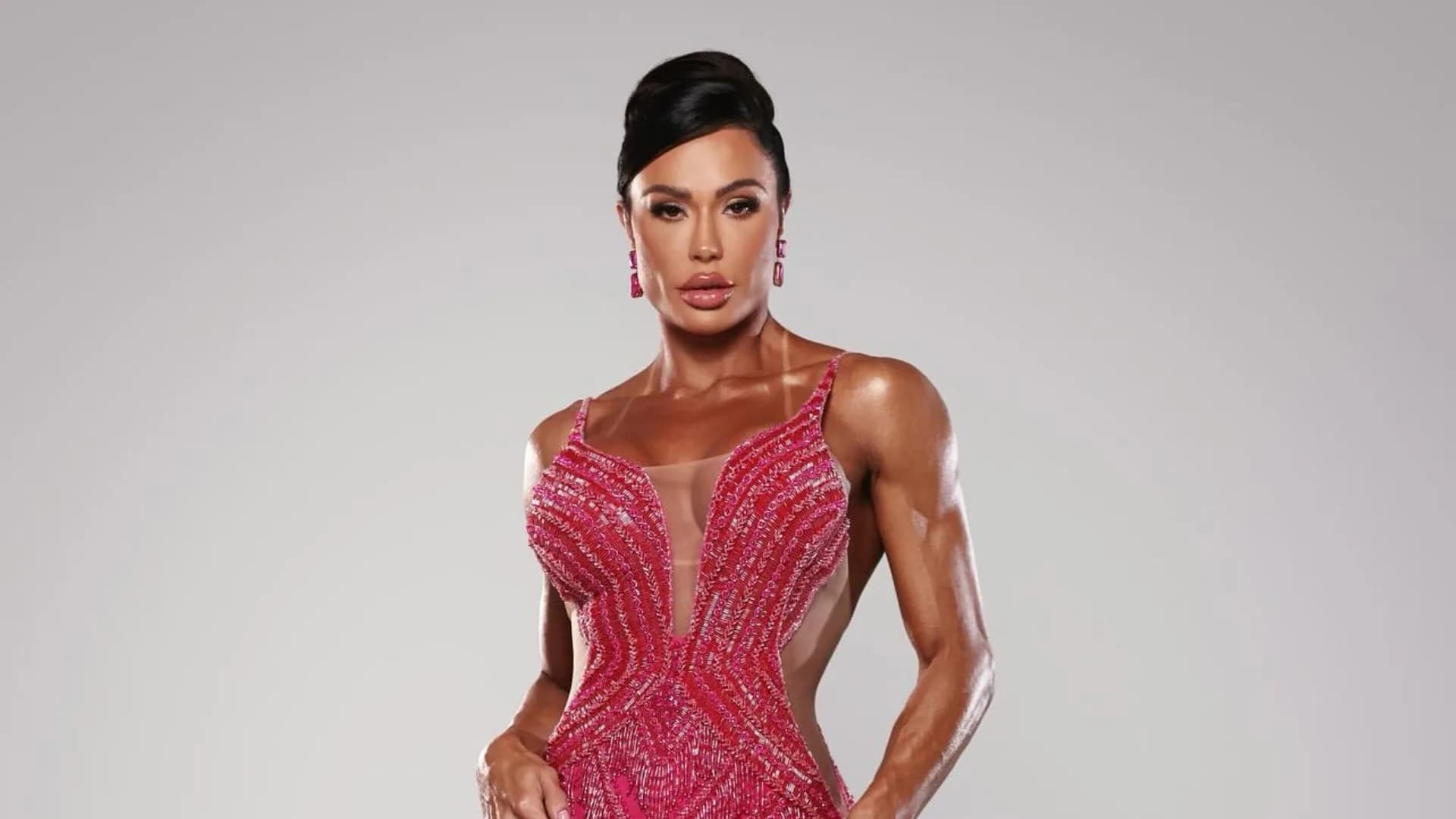 Gracyanne Barbosa volta a desabafar sobre críticas ao corpo