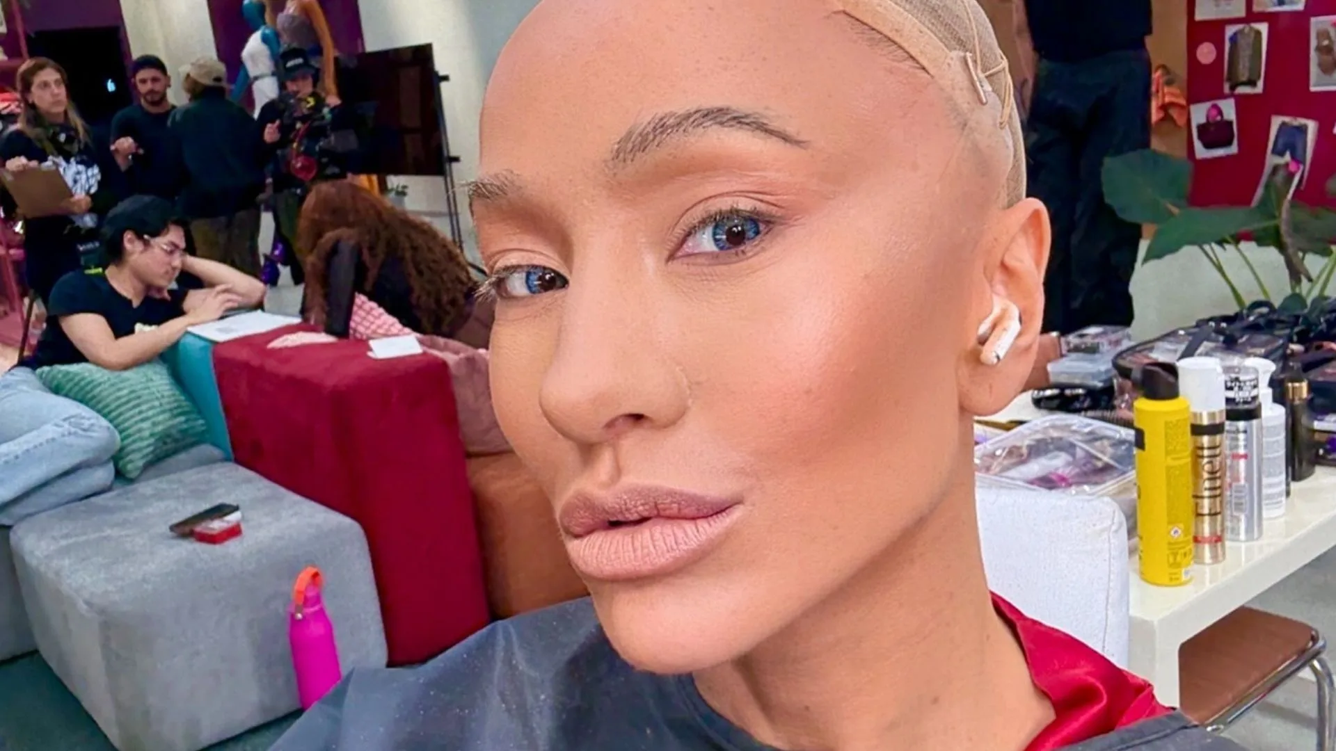 Sabrina Sato encara transformação para comandar nova atração