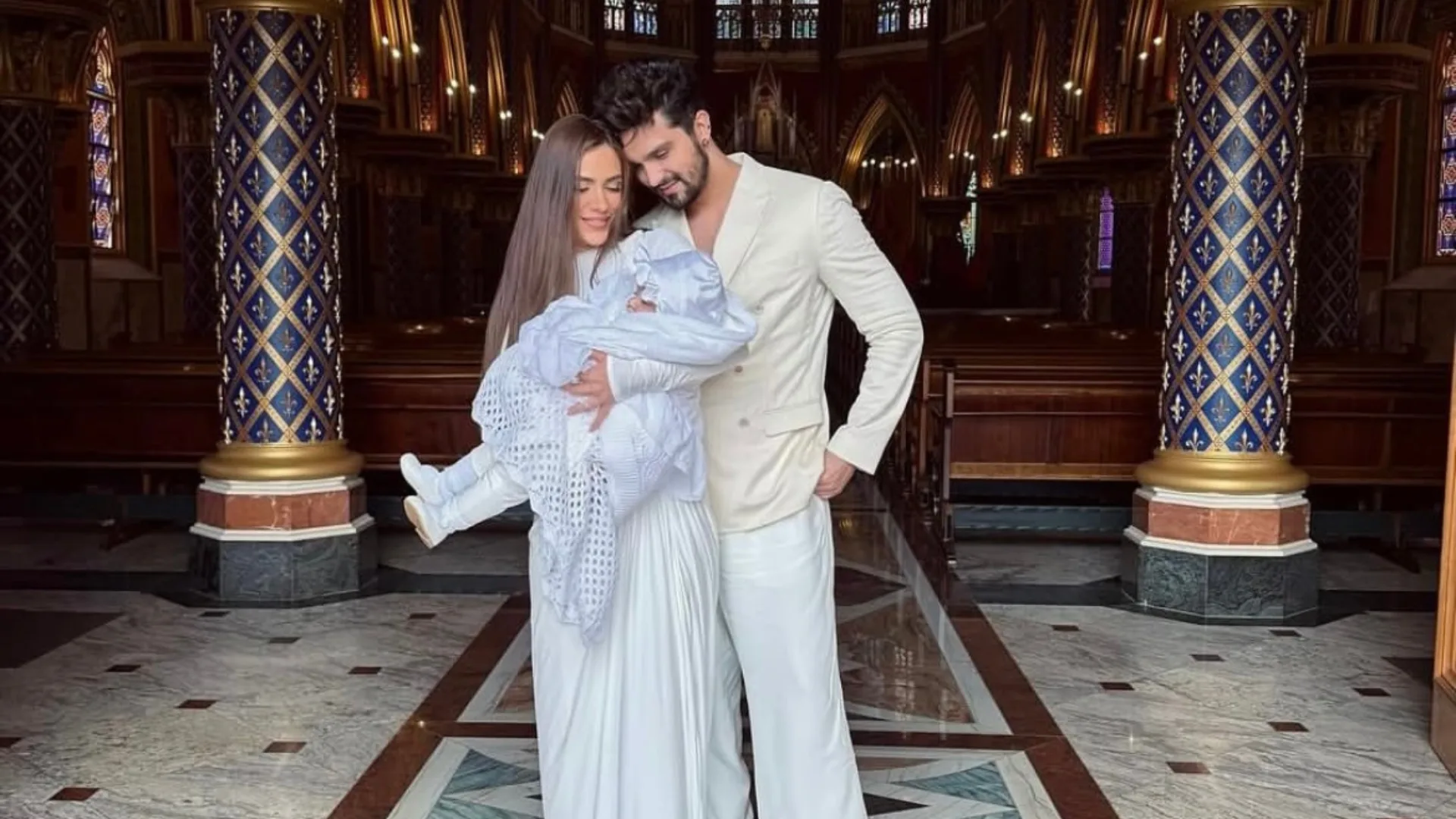 Luan Santana e Jade Magalhães batizam a filha Serena em cerimônia intimista em São Paulo