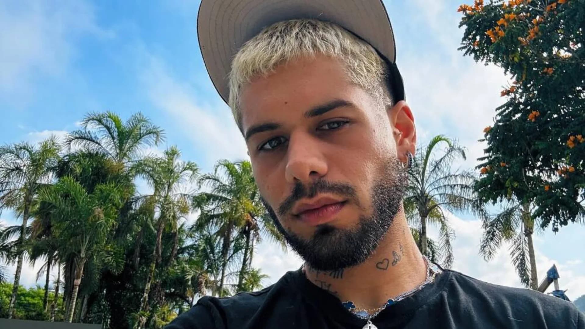 Zé Felipe deixa de seguir amigos de Virgínia e gera especulações