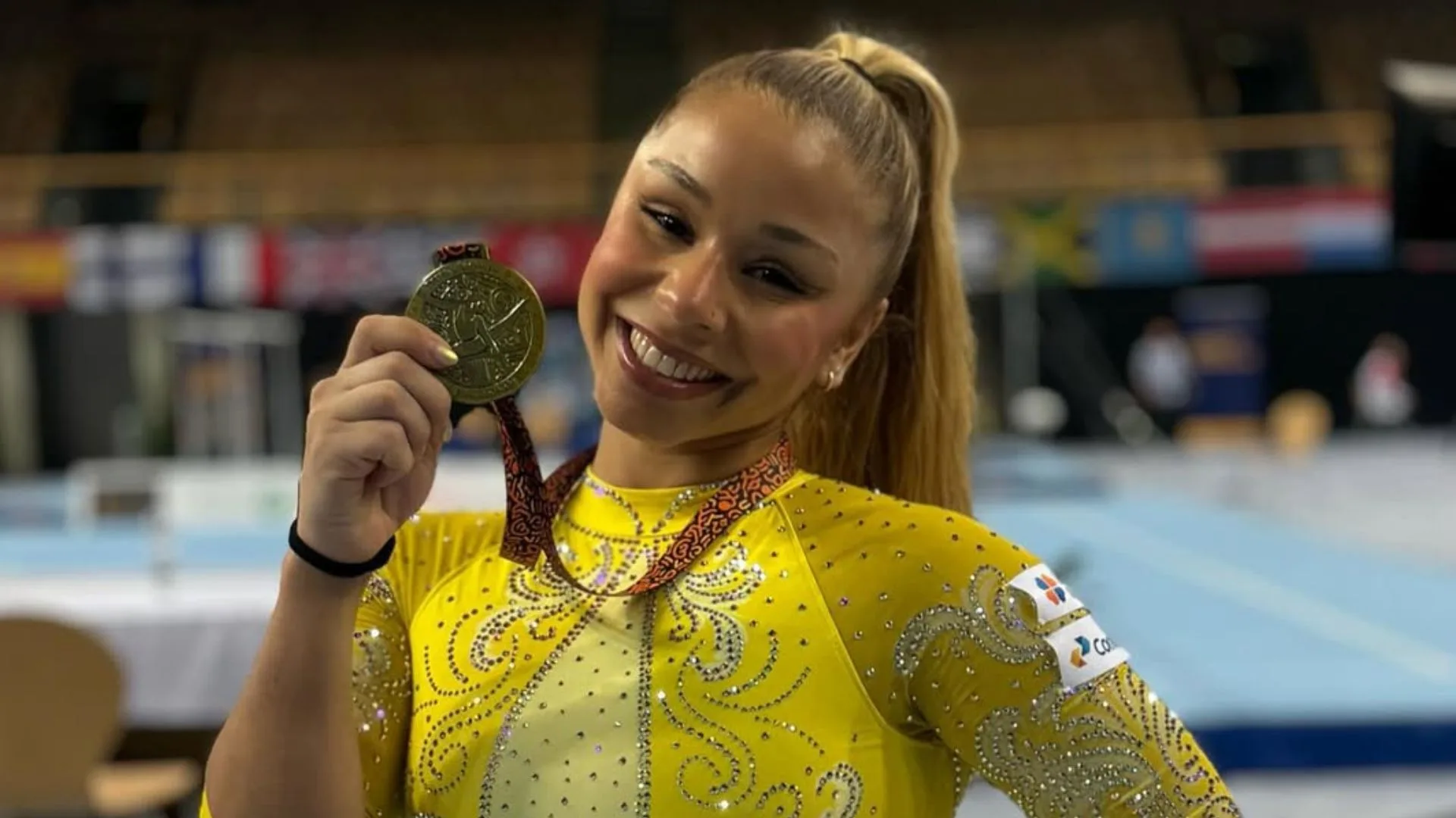 É do Brasil! Flávia Saraiva conquista o ouro na Copa do Mundo de Ginástica