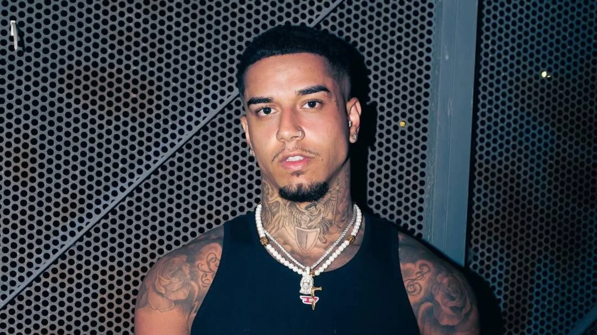 Thiago Veigh se manifesta sobre situação no Rio e pede orações