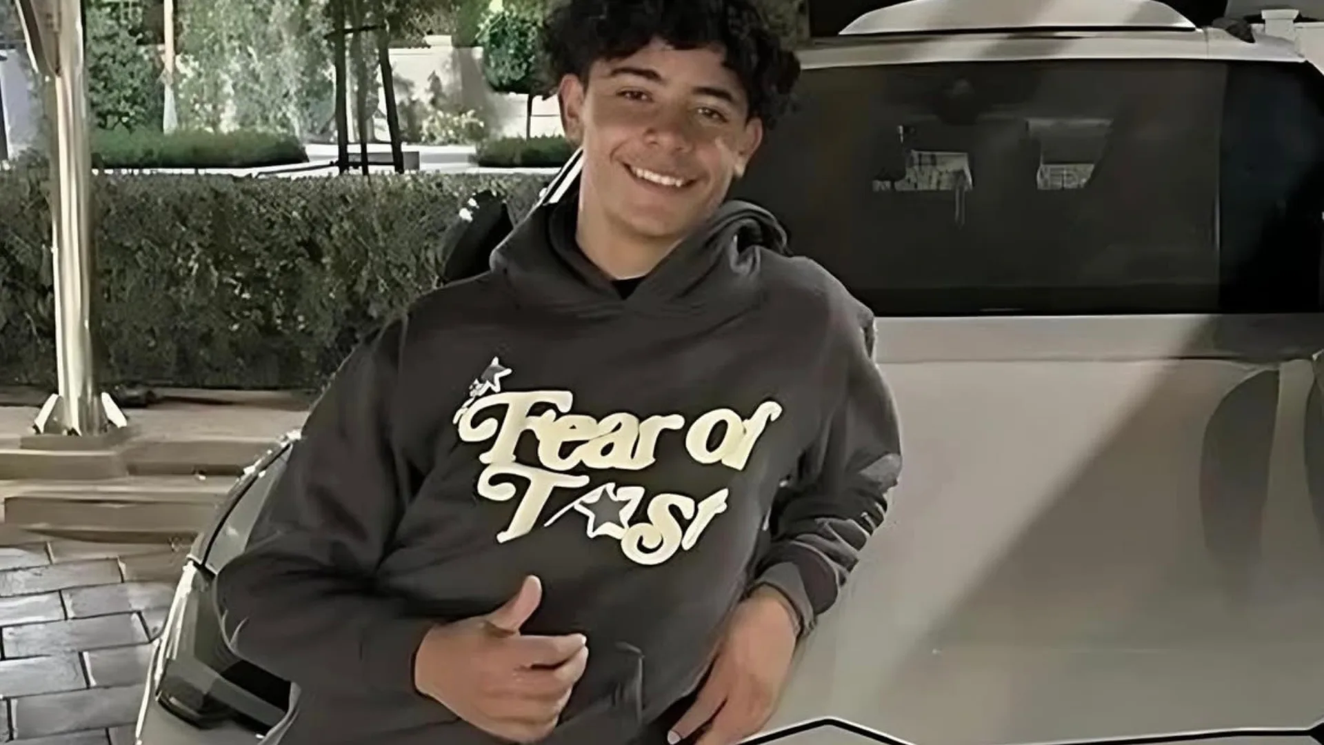 Cristiano Ronaldo Jr. ganha Lamborghini de luxo e surpreende seguidores