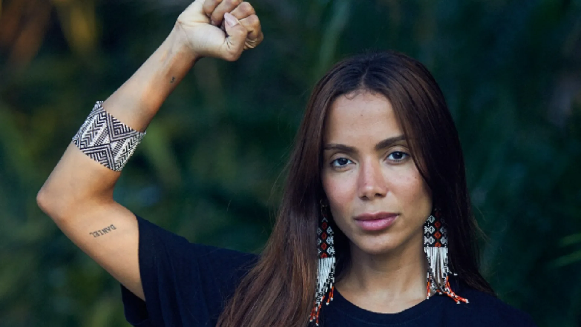 Anitta conhece o Rei Charles III durante evento na Inglaterra