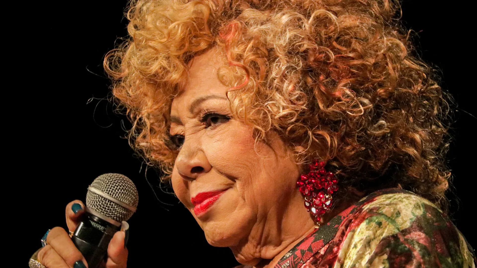 Alcione não perdoa e detona final de Vale Tudo: “Não gostei!”