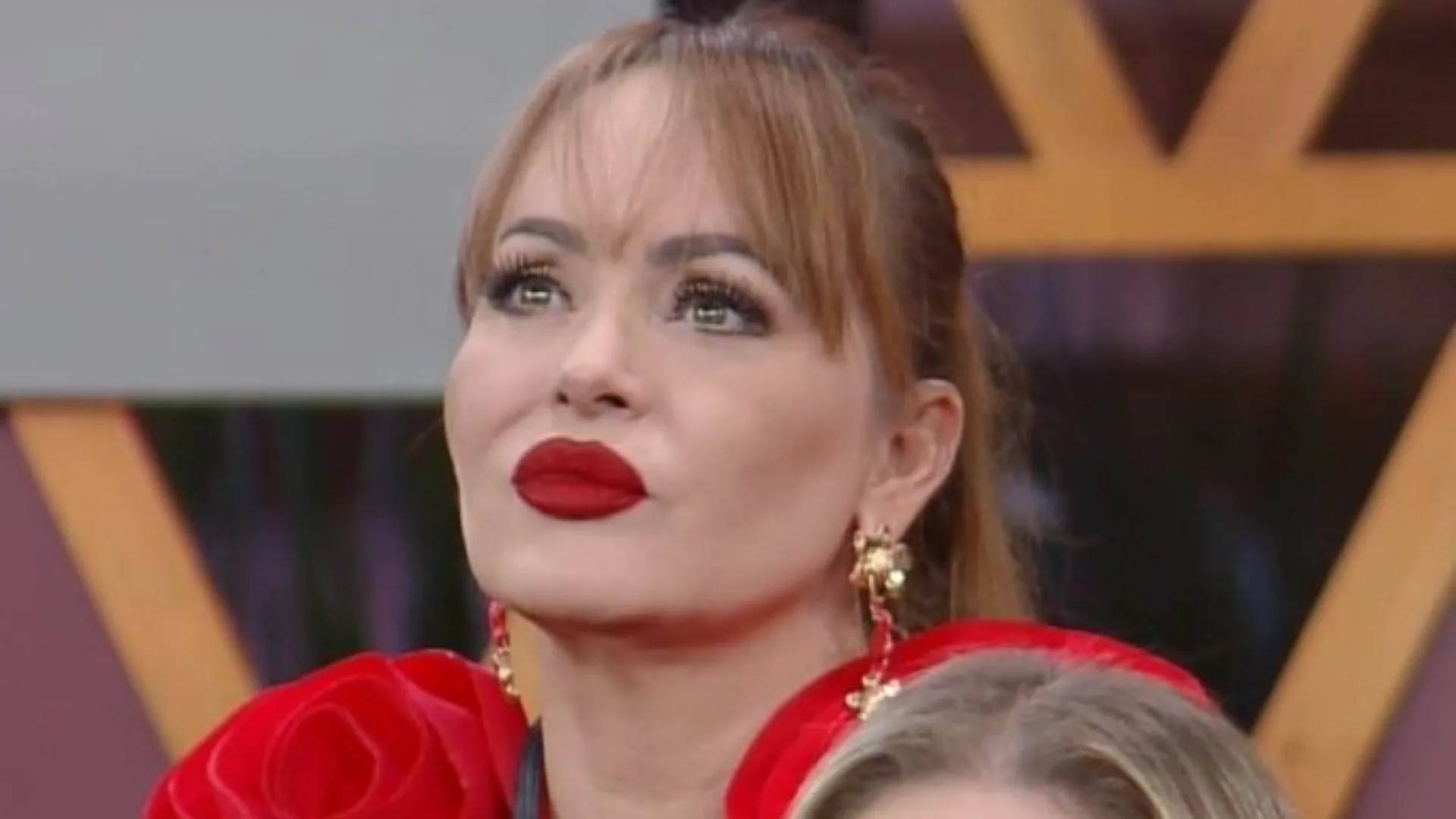 A Fazenda 17: Gaby Spanic manda Fernando calar a boca ao vivo