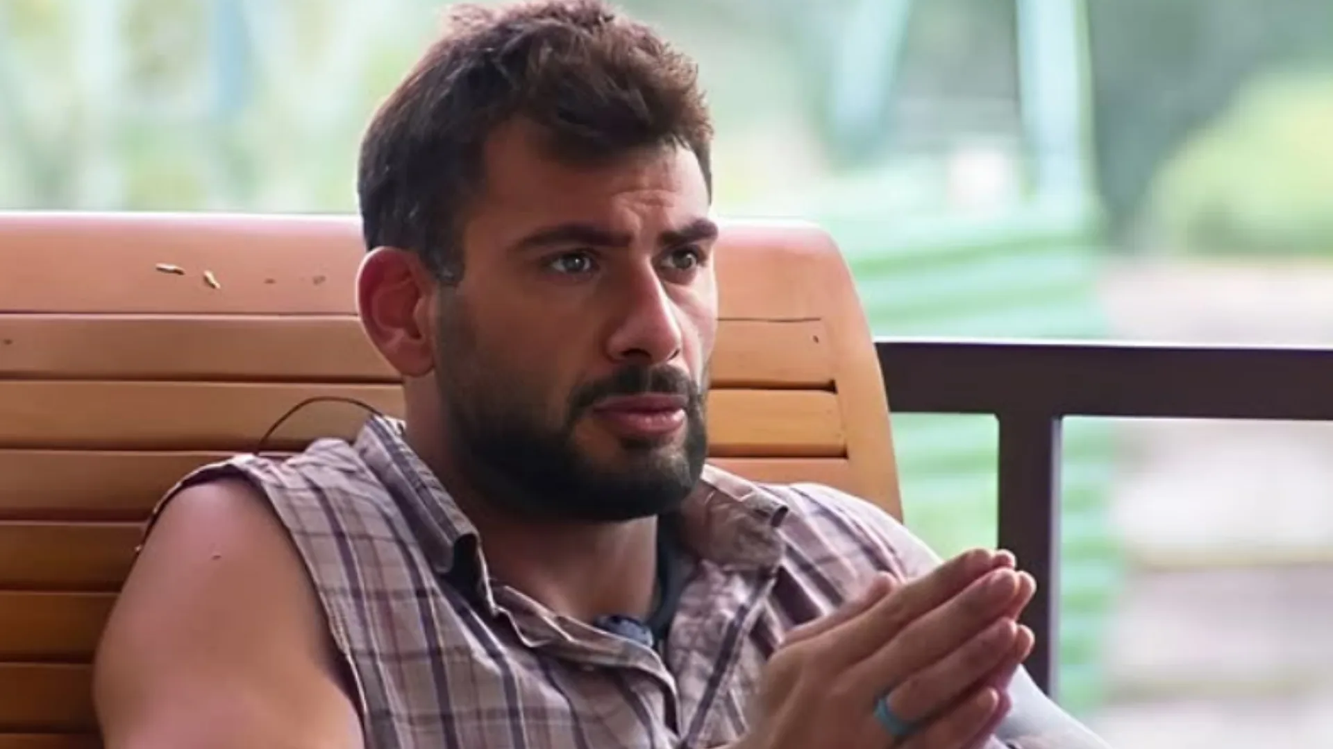 A Fazenda 17: Equipe de Nizam expõe mensagens de Fernando