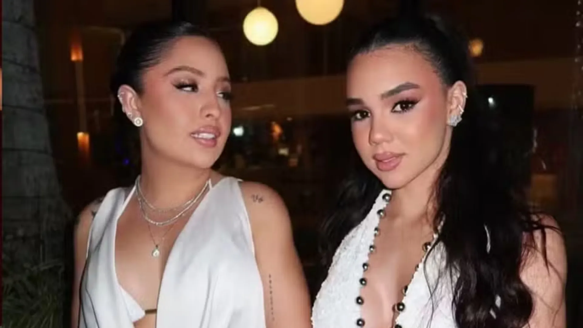 Mari Fernandez se casa com influenciadora Julia Ribeiro