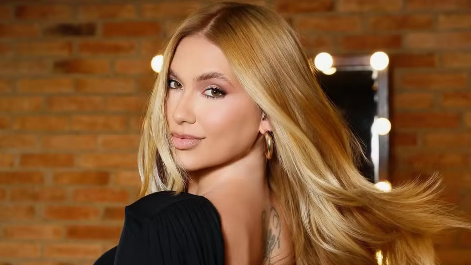 Virginia revela quanto tempo ficou no salão para mudar visual