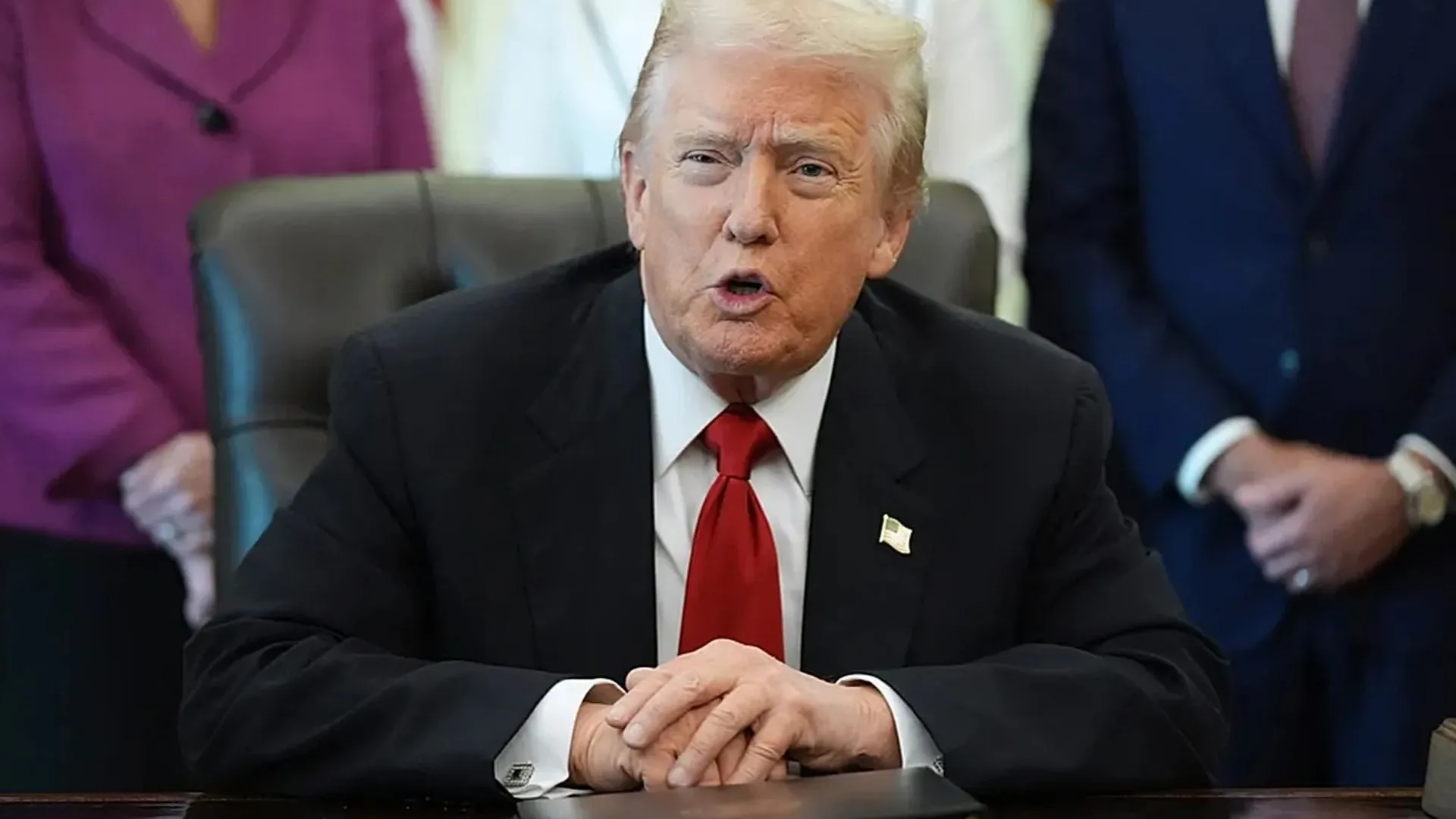 Governo Trump amplia critérios e pode barrar vistos de pessoas obesas