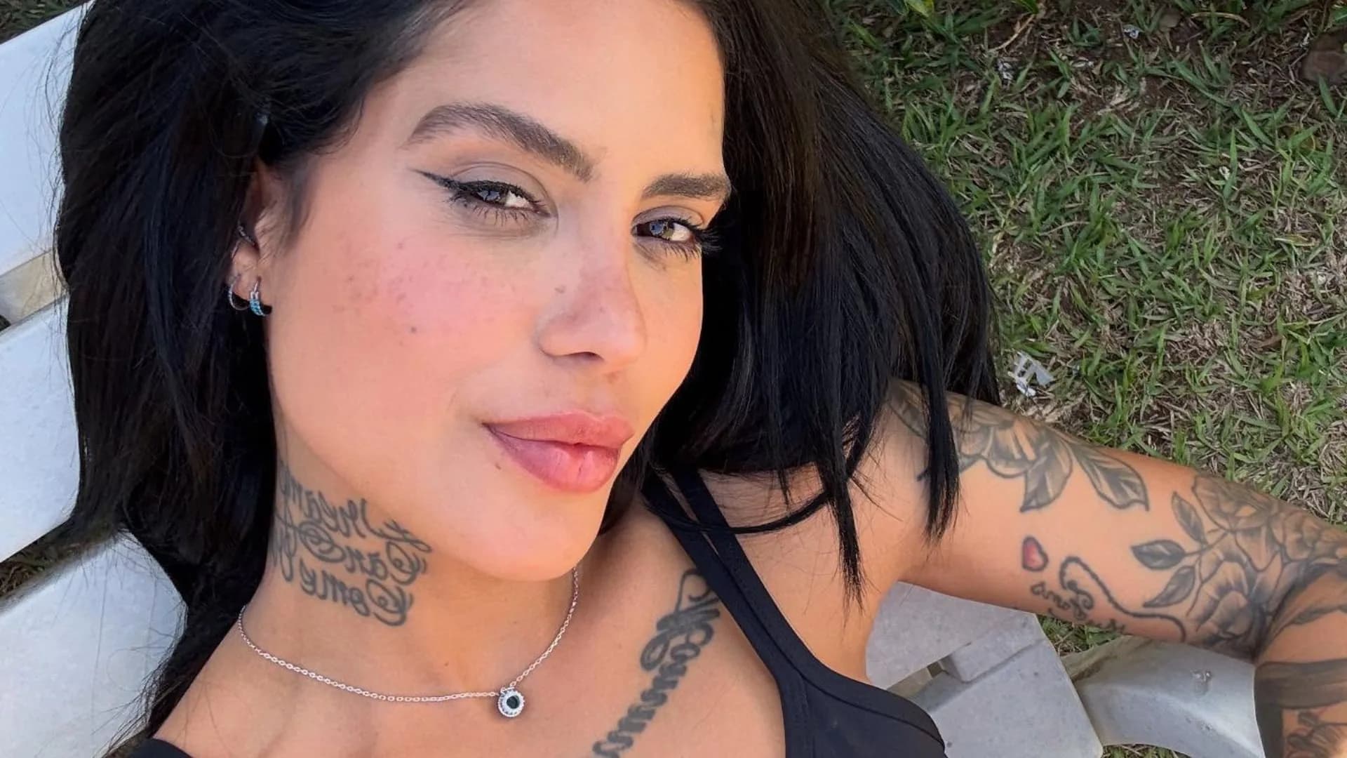 Tati Zaqui anuncia perda do primeiro filho: “Te amamos desde o primeiro segundo”