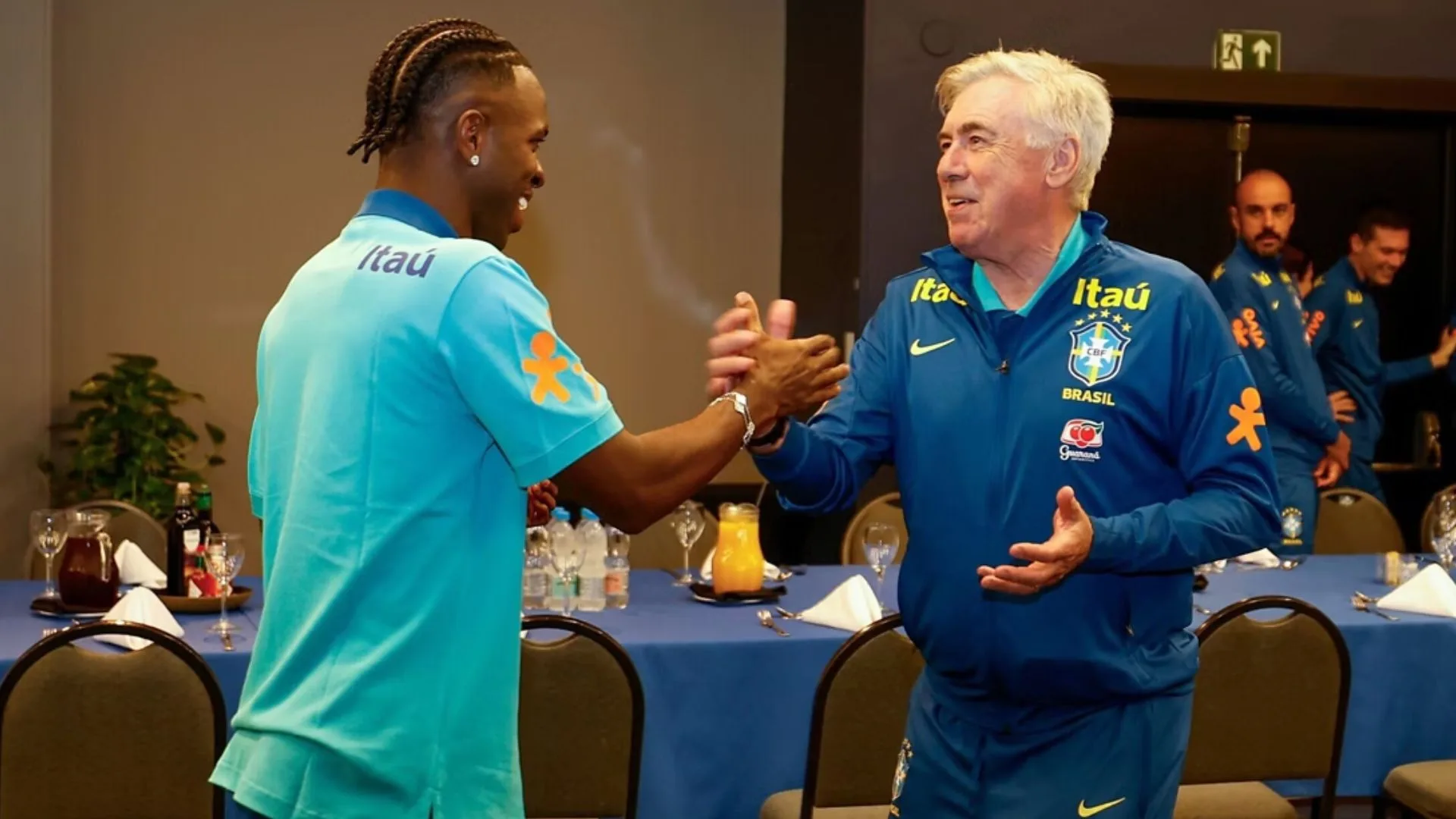 Ancelotti, técnico da seleção, comenta exposição de Vini Jr. nas redes