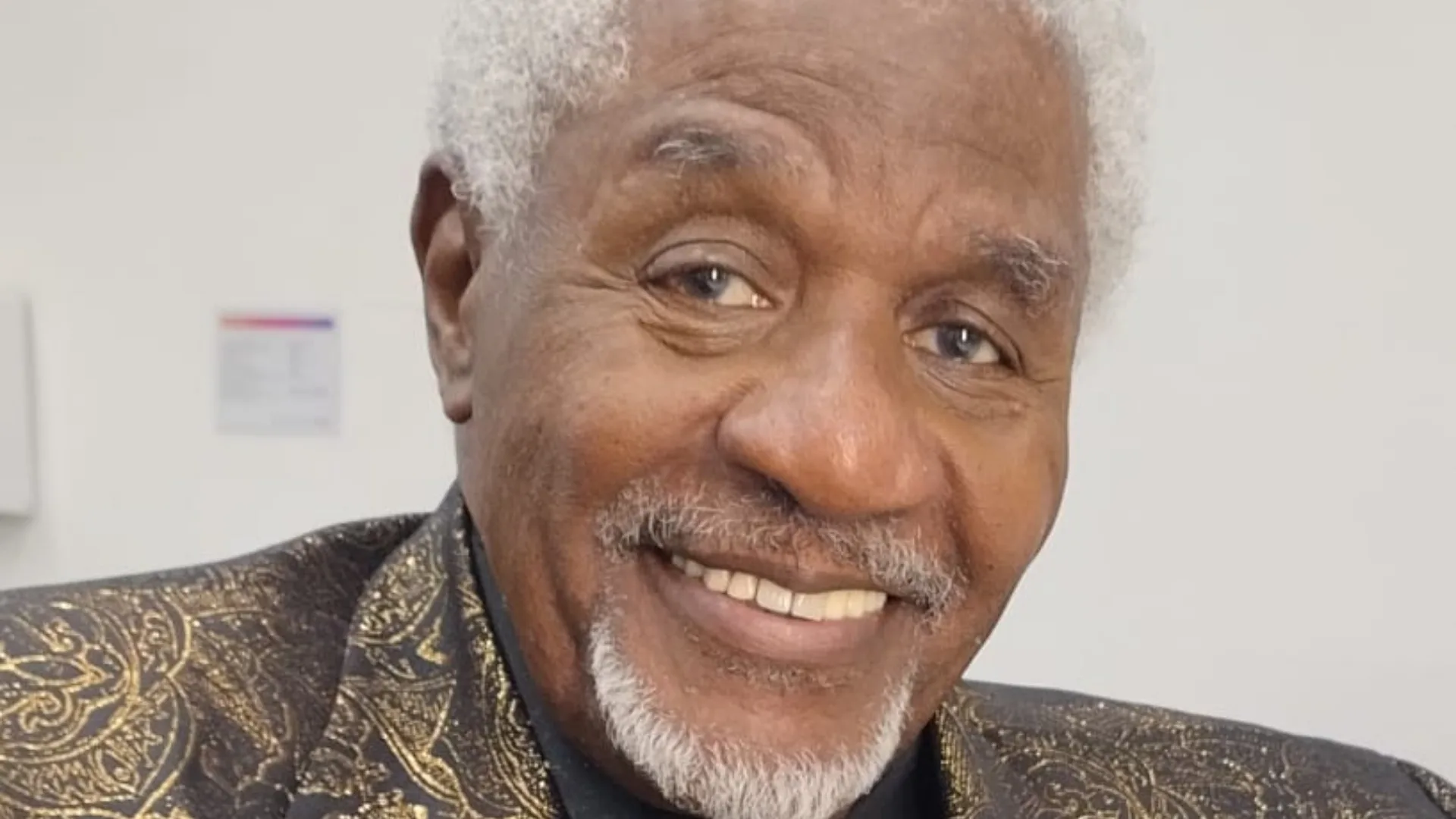 Aos 95 anos, Tony Tornado revela segredo para a longevidade e emociona em show em São Paulo