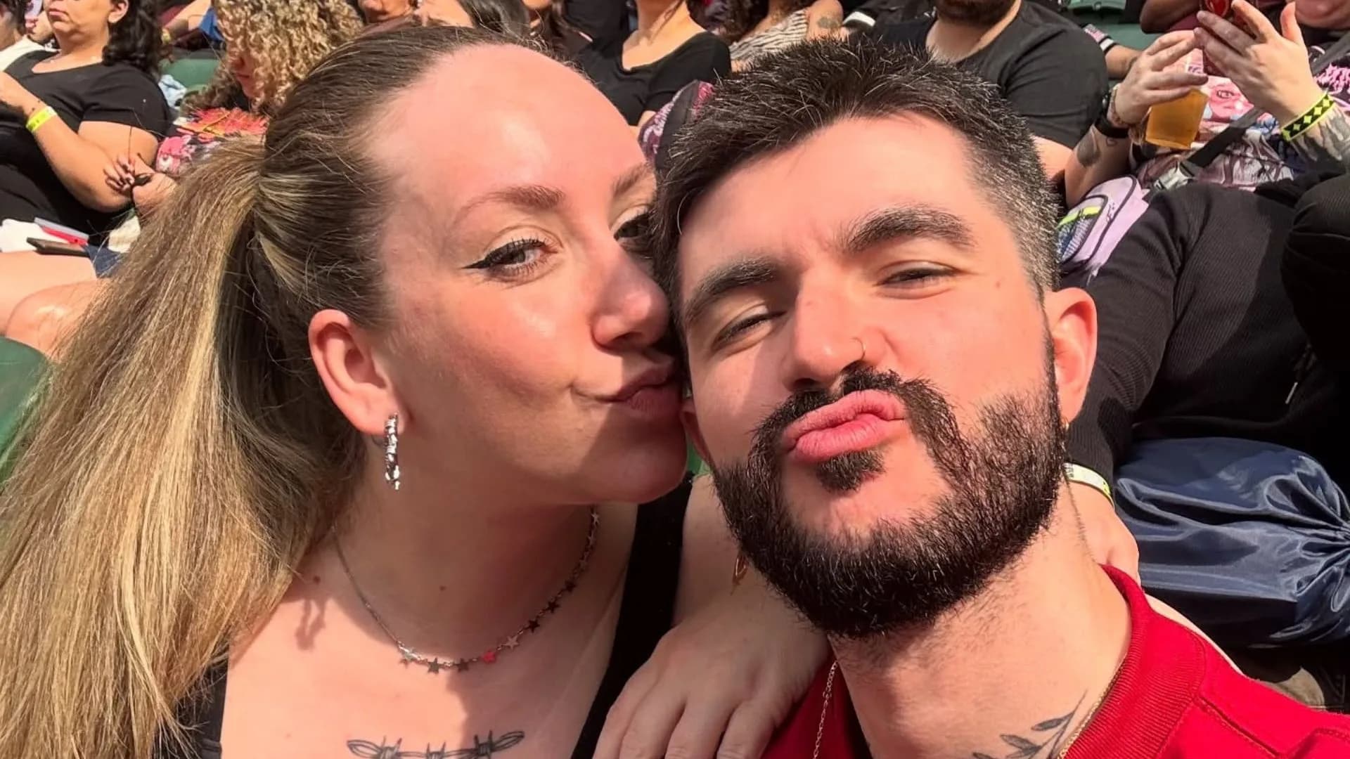 Influencer faz pedido de casamento na companhia de João Gomes, Jota.Pê e Mestrinho