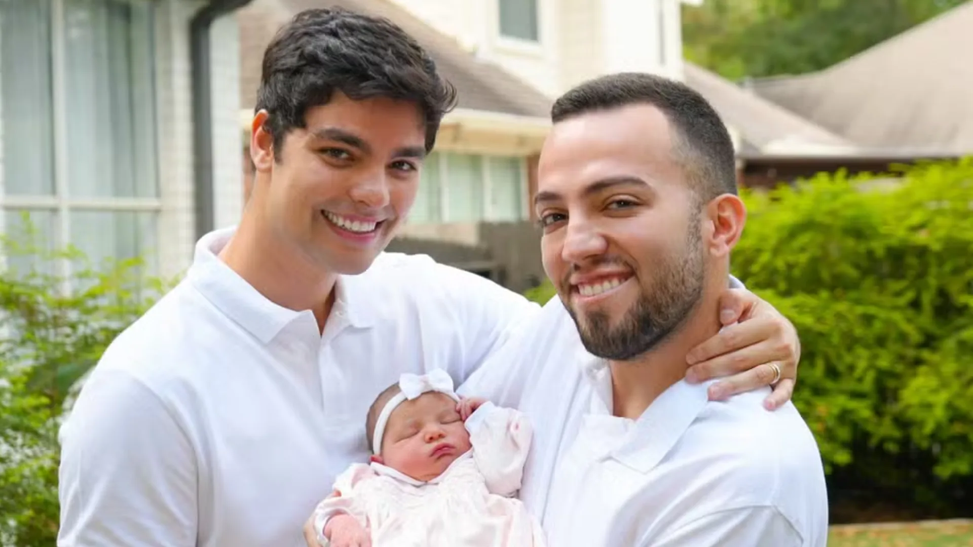 Lucas Rangel e Lucas Bley exibem resultado do quarto da filha