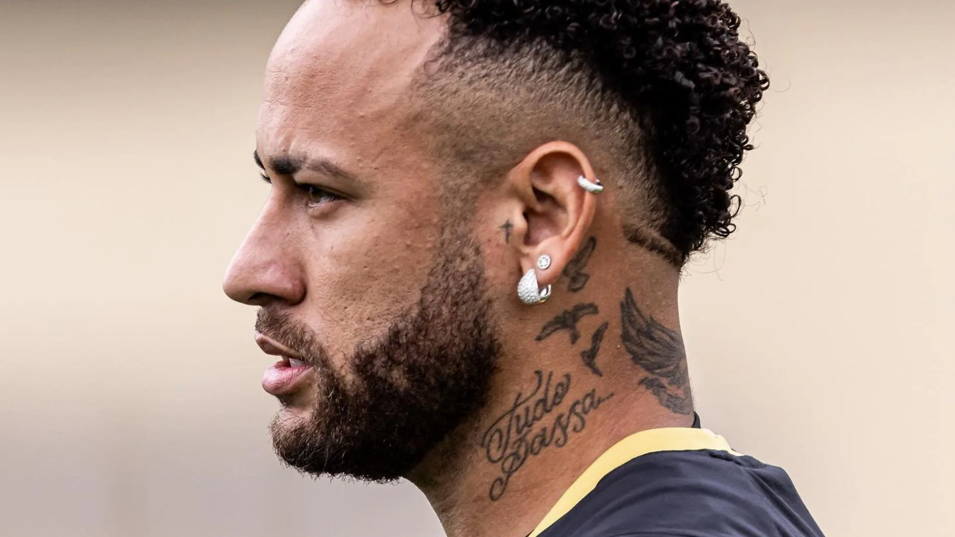 Neymar sofre lesão no joelho e web especula ausência na Copa 2026