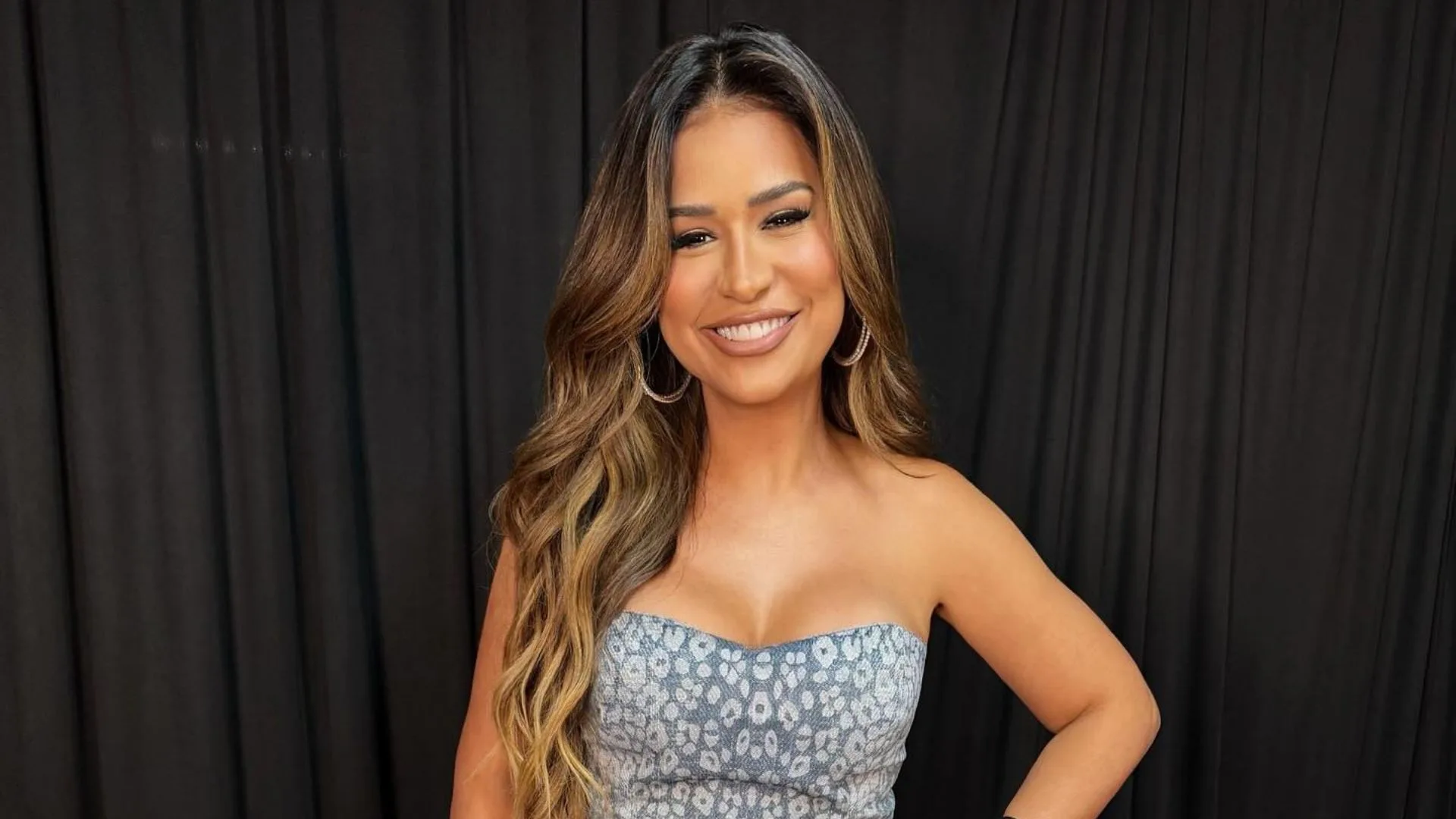 Simone Mendes exibe avião avaliado em R$ 30 milhões e anuncia novidade