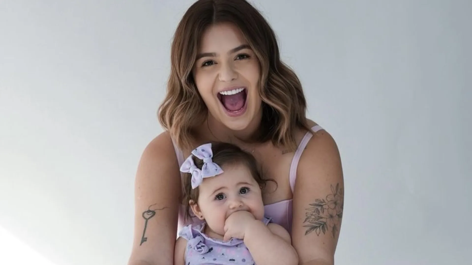 Viih Tube apoia a filha Lua durante apresentação de balé