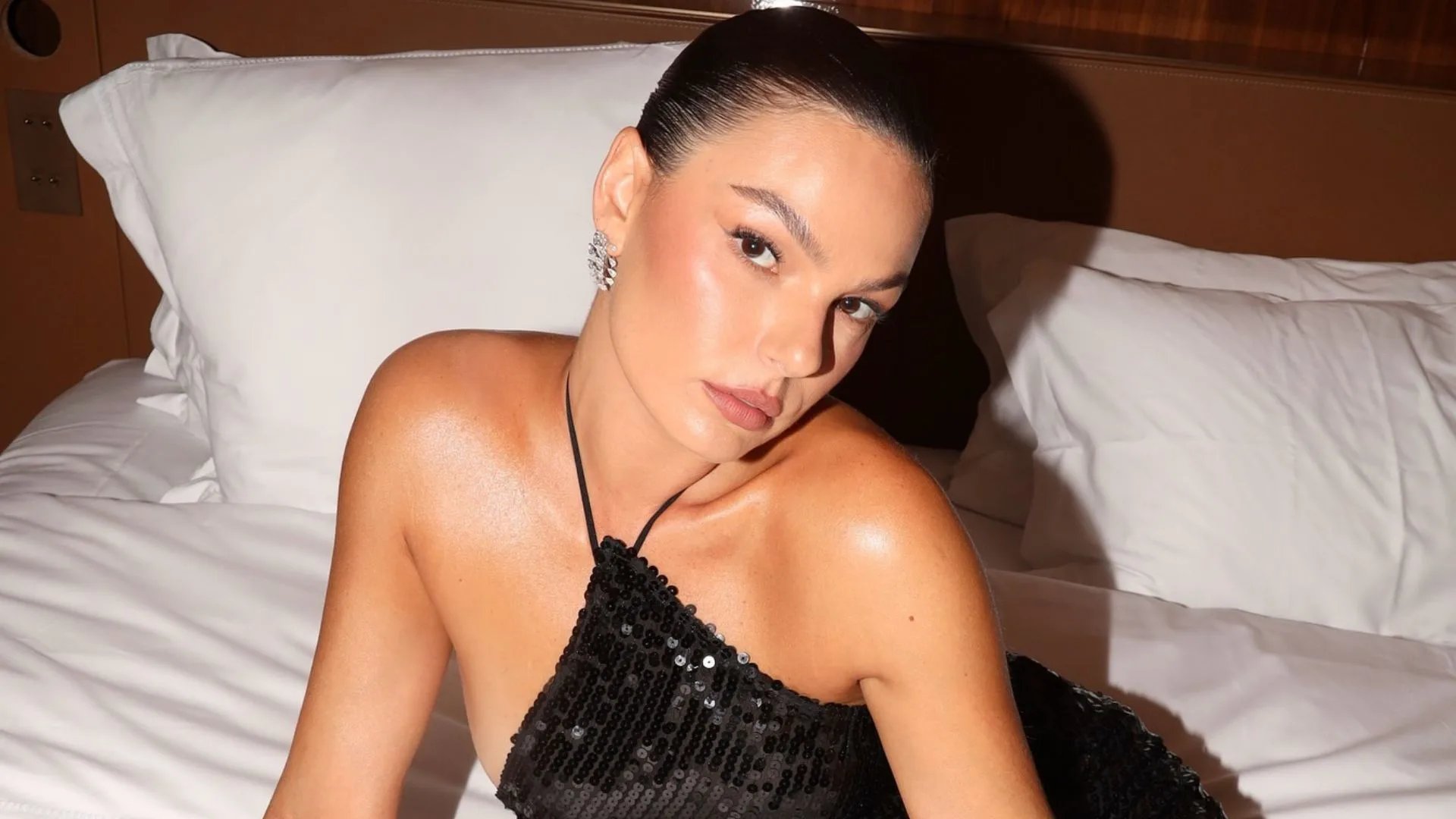 Homem é preso em flagrante por perseguir atriz Isis Valverde no RJ