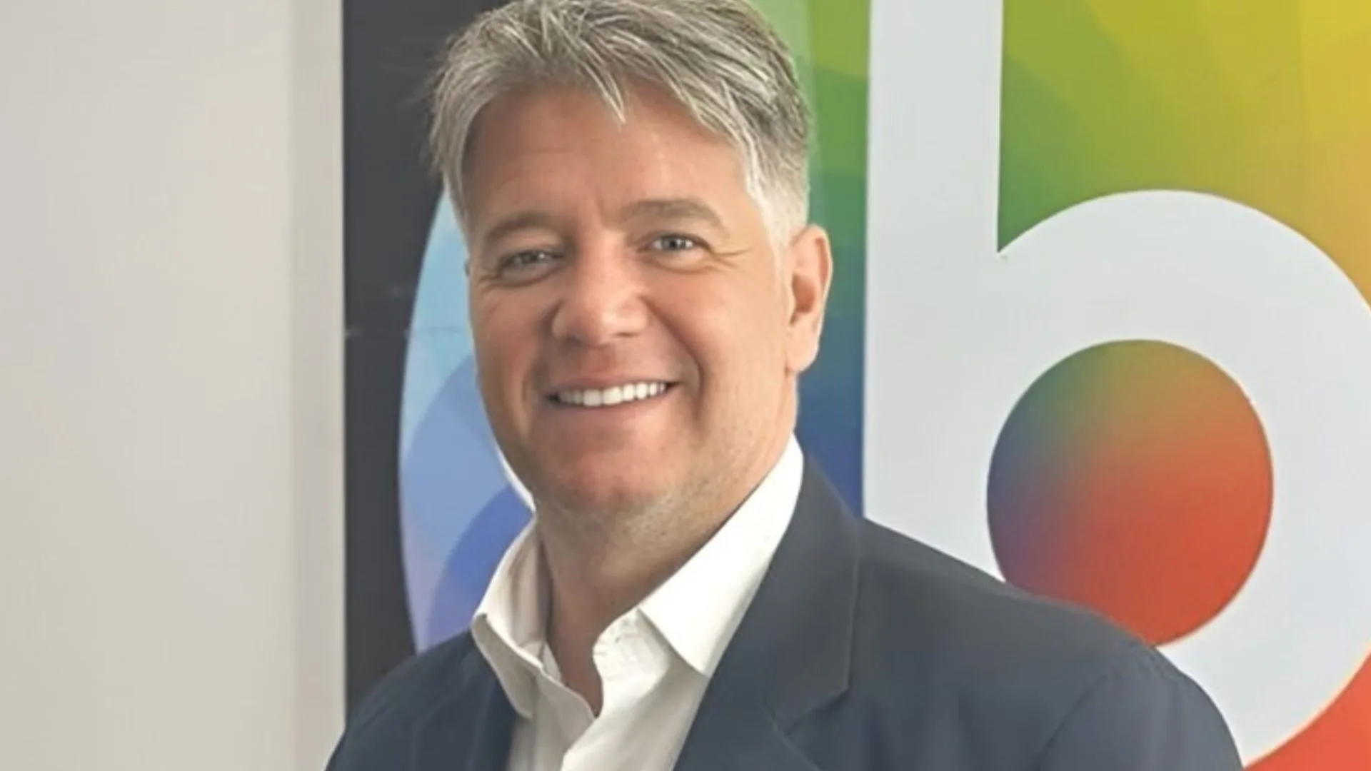 Ator quebra silêncio após ser ‘banido’ do SBT por concordar com Zezé Di Camargo