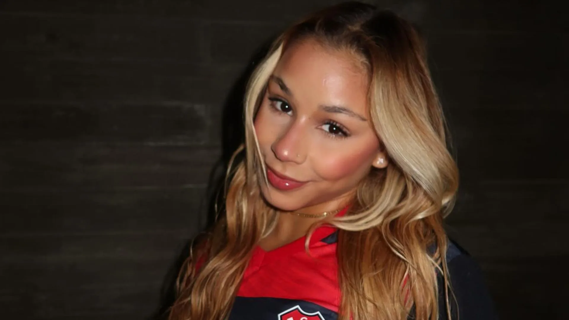 Flávia Saraiva se pronuncia sobre rumores de affair com Léo Pereira