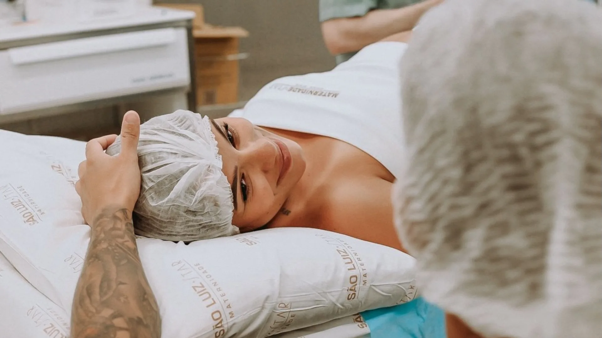 Nasce Rosamaria, primeira filha de Key Alves e Bruno Rosa