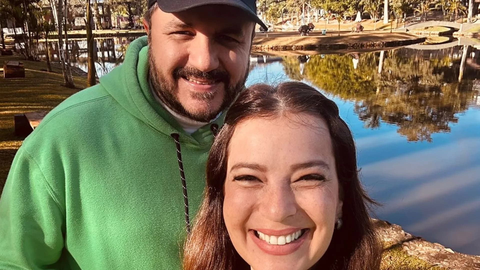 Maurício Manieri atualiza estado de saúde da esposa após AVC