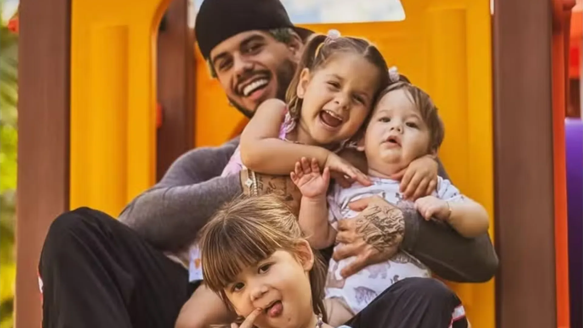 Zé Felipe comenta relação dos filhos com Vini Jr. e Ana Castela