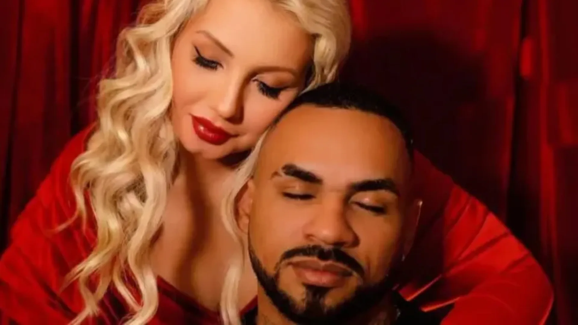 Ex aciona vidente Chaline Grazik na Justiça e pede R$ 400 mil