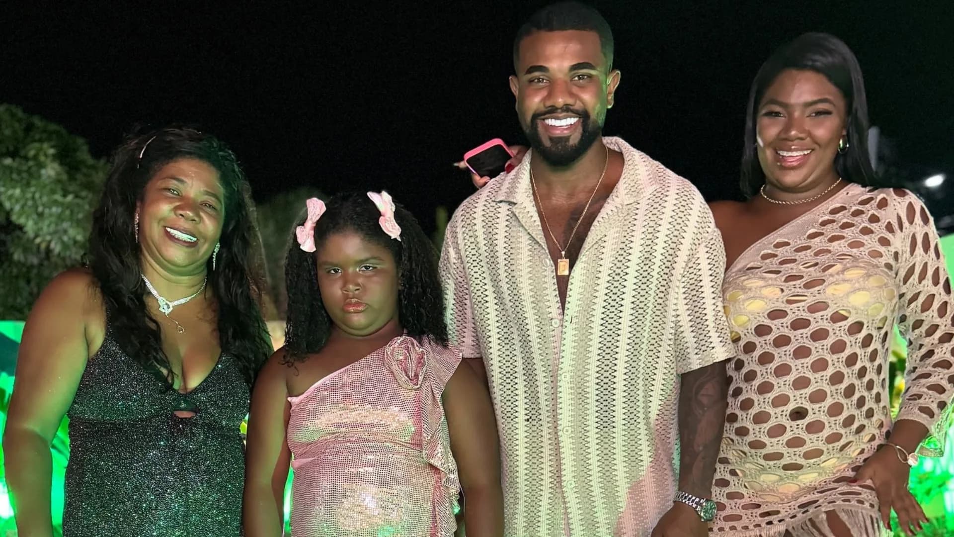 Davi Brito se revolta após ataques contra a irmã de 9 anos: “Rac*smo”