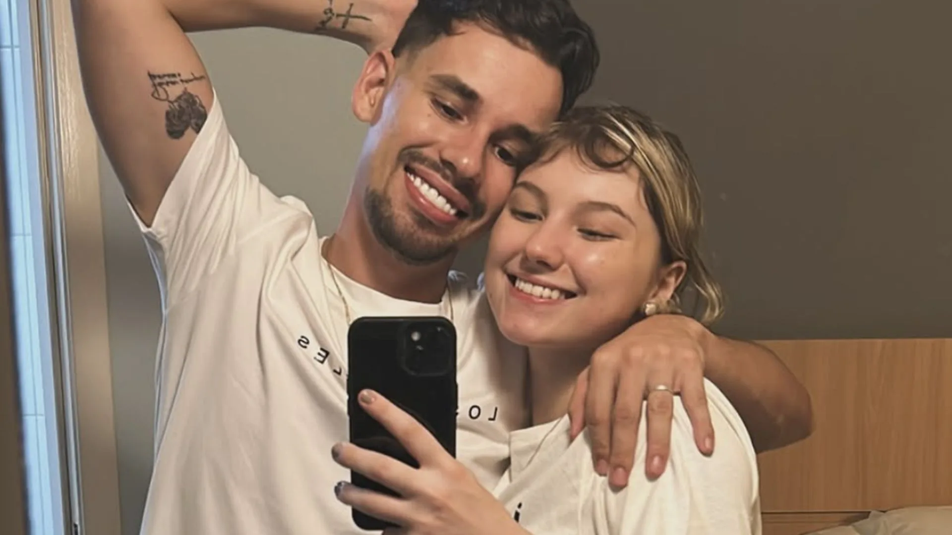 Marido de Isabel Veloso chora ao falar sobre estado de saúde da influenciadora