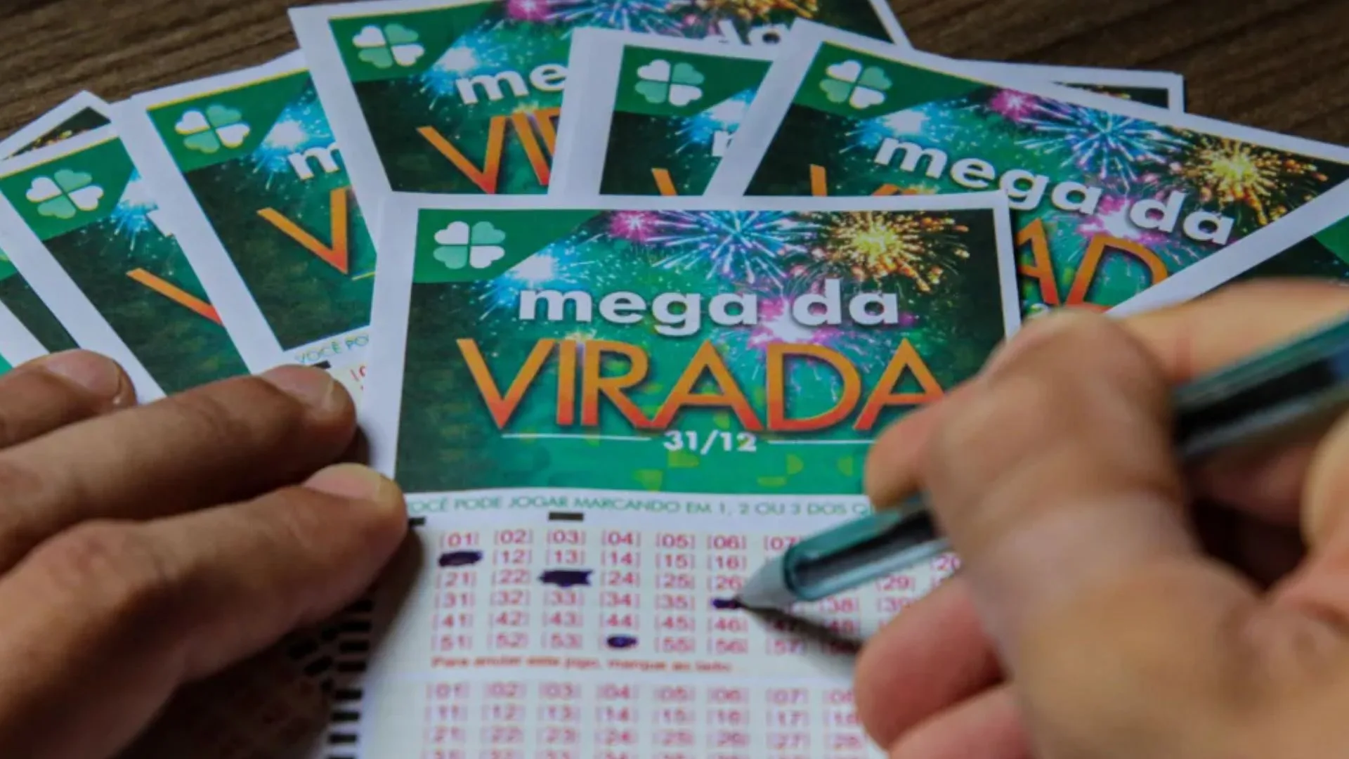 Mega da Virada: Confira as dezenas sorteadas para o prêmio de R$ 1,09 bilhão